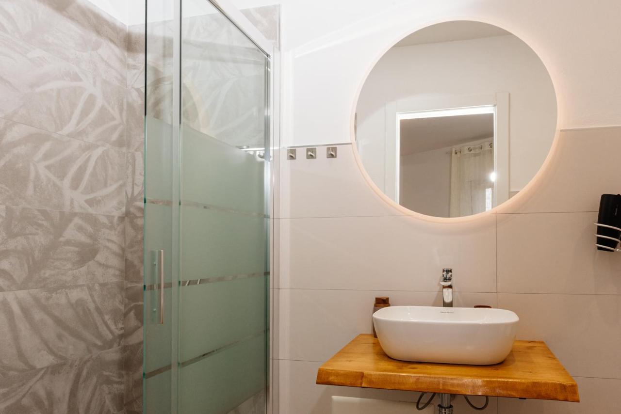 La Casa Di Ambra Hotell Porto Torres Exteriör bild